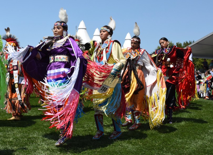 indigenous people dancing